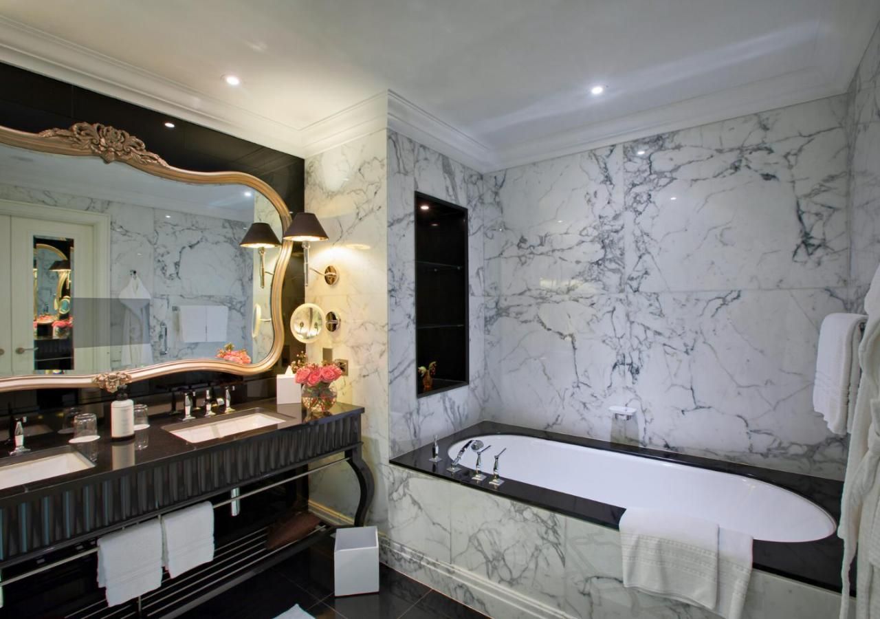 Four Seasons Hotel Baku